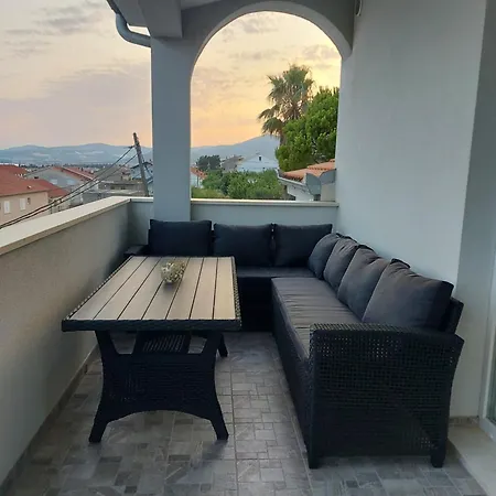 Apartment Istuk 2 Ante Kaštela