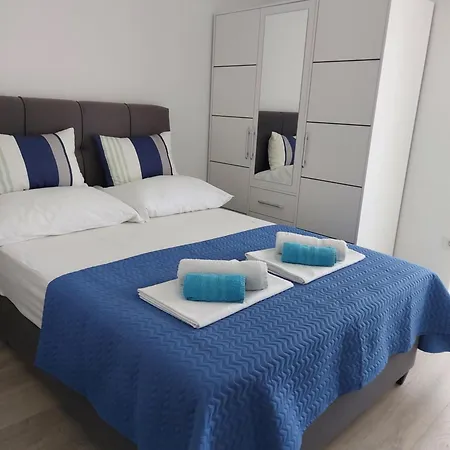 Apartment Istuk 2 Ante Kaštela